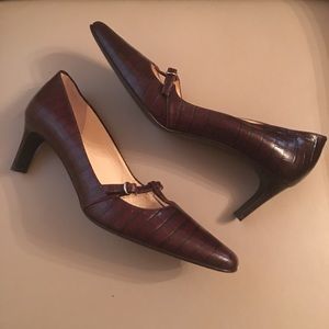 Ann Taylor cognac brown shoes
